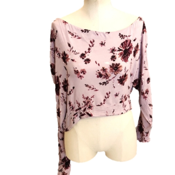 WOMENS Free People purple floral off shoulder cropped batwing sleeve top size L. - Picture 1 of 12